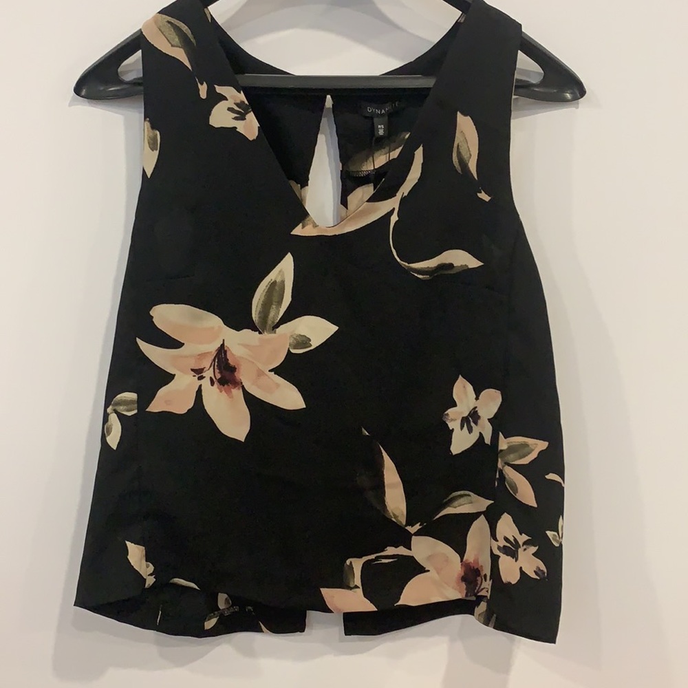 Dynamite V-neck tank with lace back - Size small
